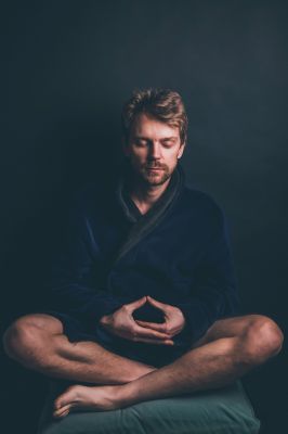 L’équanimité : pour aller le plus loin possible dans la pratique de la méditation